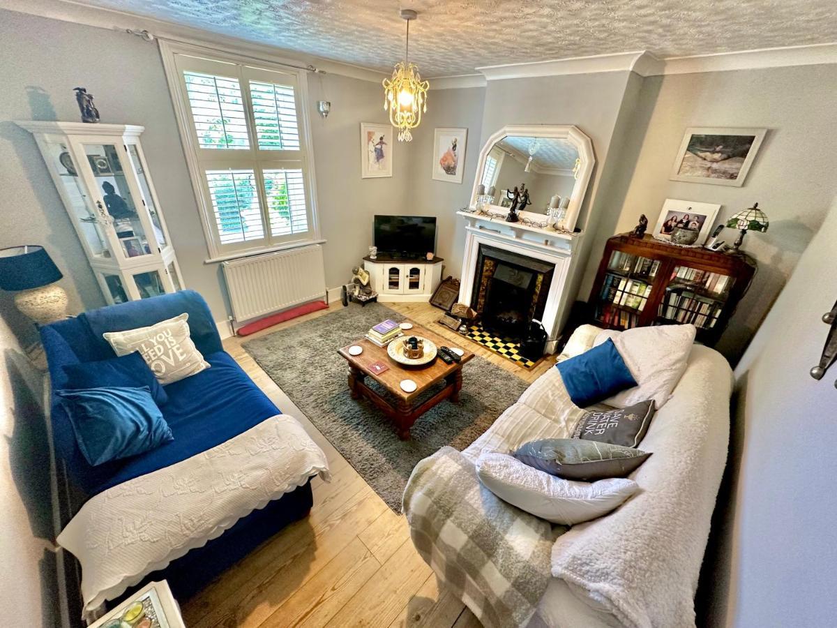 Garden Cottage - 3 Bedroom Close To Town And Beach Bournemouth Exterior photo