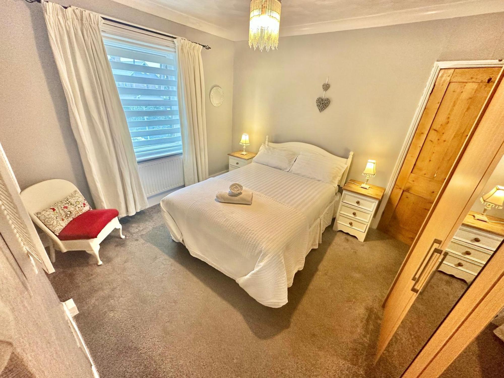 Garden Cottage - 3 Bedroom Close To Town And Beach Bournemouth Exterior photo